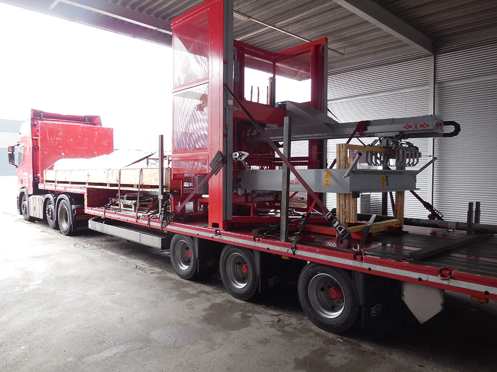 Palletiseerder op transport